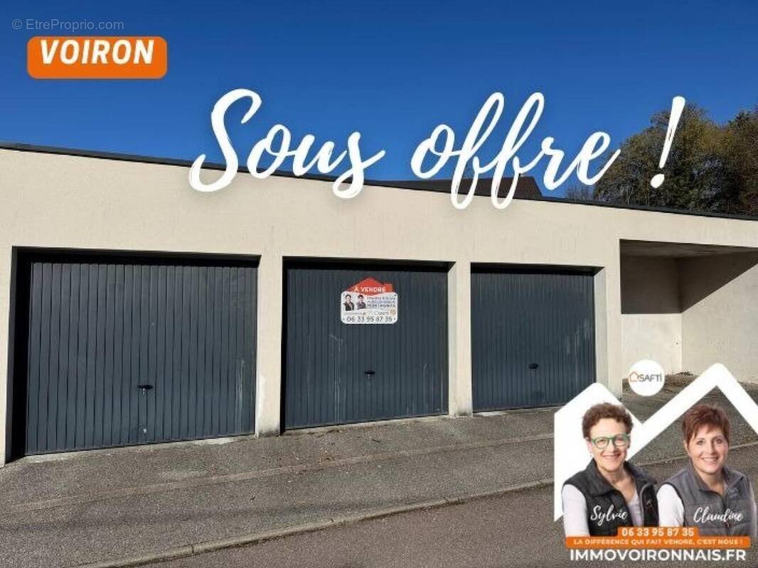 Photo 1 - Parking à VOIRON