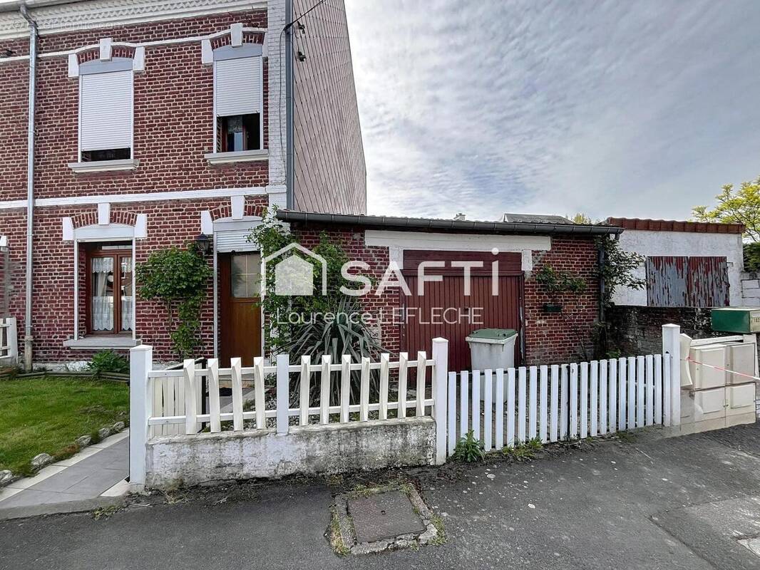 Photo 1 - Maison à PERONNE