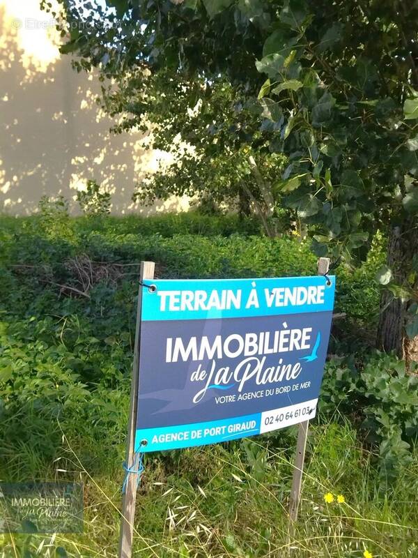 Terrain à LA PLAINE-SUR-MER