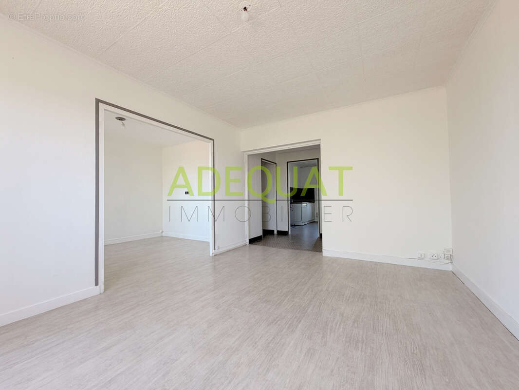 Appartement à BOURGOIN-JALLIEU