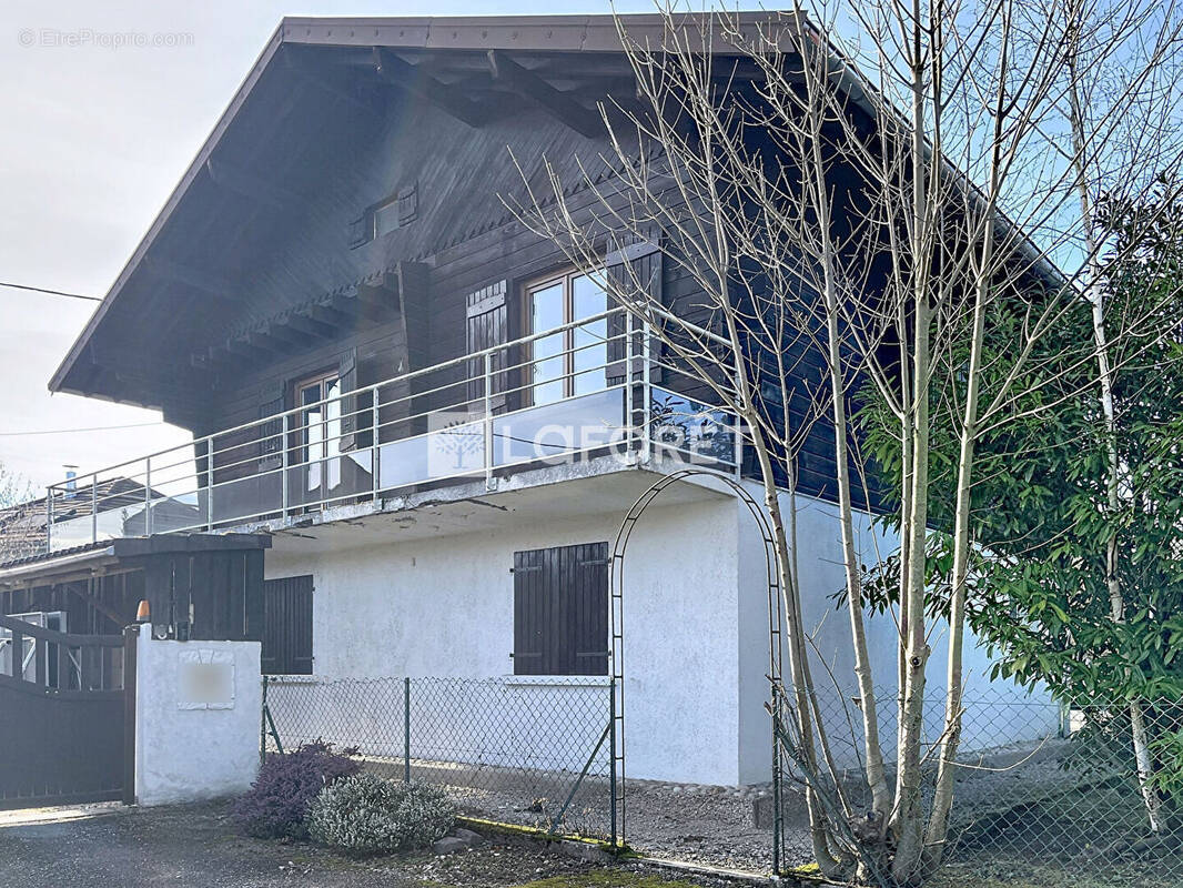 Maison à MONTFERRAND-LE-CHATEAU