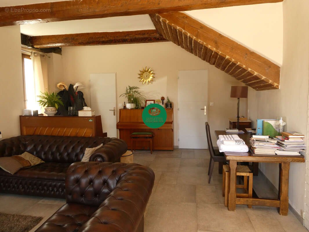 Bastide 7 pièces à vendre Quartier Les Sablettes   La Seyne-sur-Mer (83) - photo 5