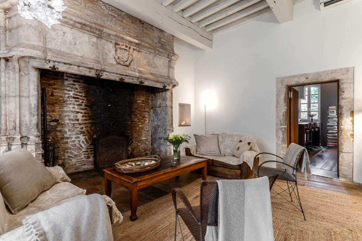Village house with annexes and garden - photo 11