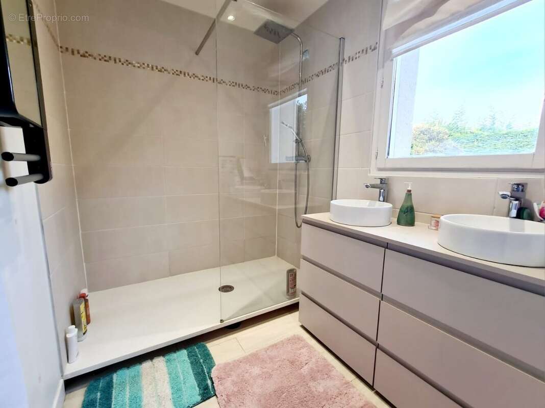 Maison à HERMANVILLE-SUR-MER