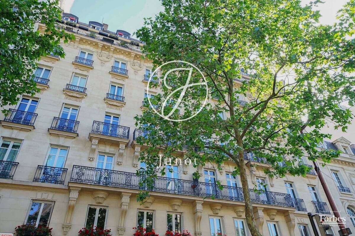 Appartement à PARIS-6E