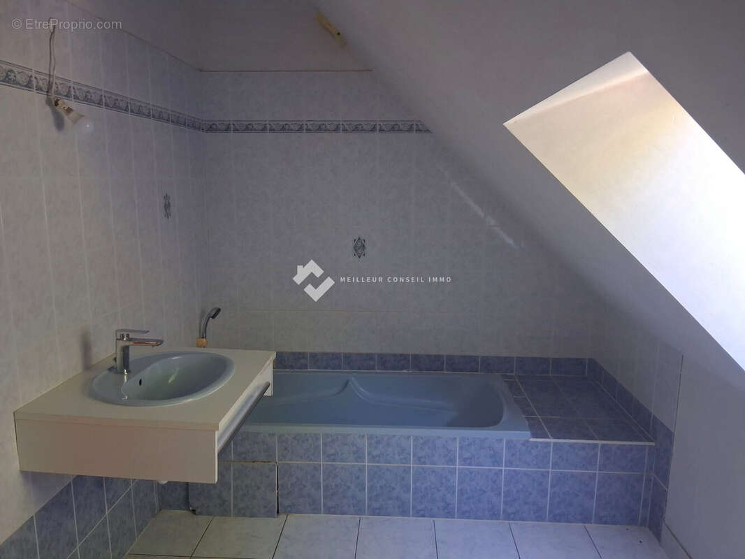 Maison 160 m² à Saint-Donan  - photo 9