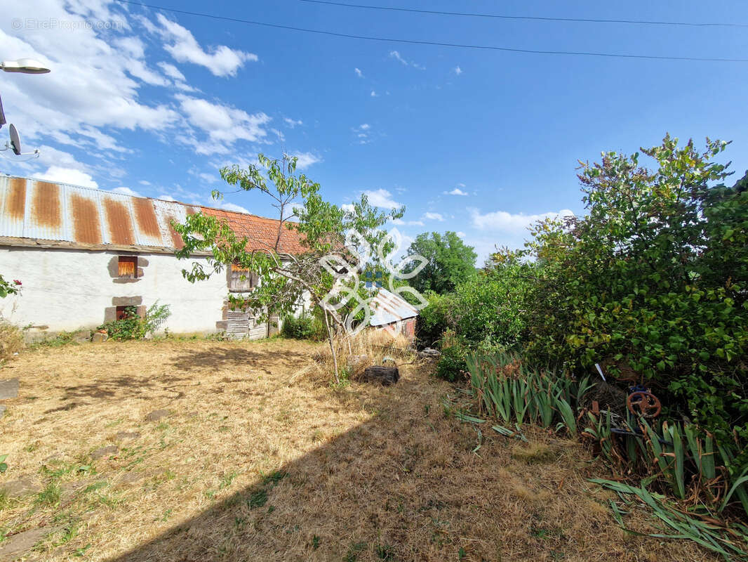 Maison de campagne avec dépendances et terrain de 1 193 m2 à Laurie - photo 23