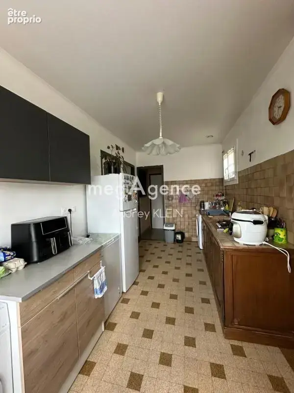Maison sur sous sol et terrain clos de 680m2 - photo 5
