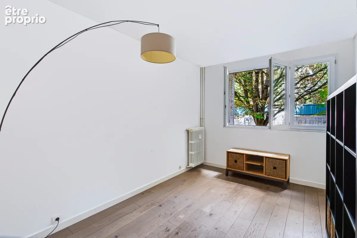 Appartement traversant de 3 pièces avec balcon sur verdure - photo 5