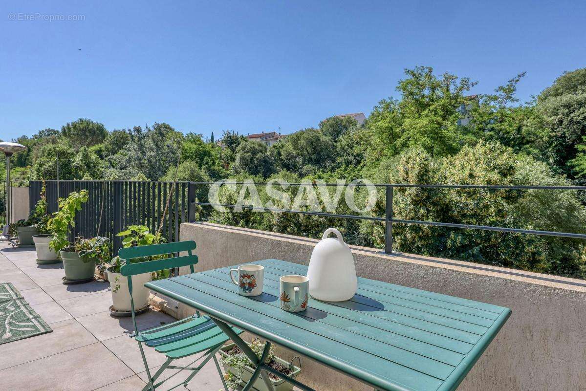 Vente Appartement 3 pièces de 69m² - 13640 La Roque-d'Anthéron - photo 13