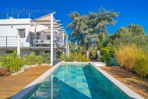 Maison à MANDELIEU-LA-NAPOULE