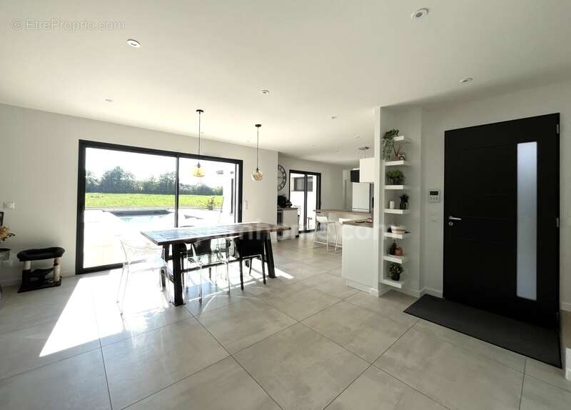 Maison à JANNEYRIAS