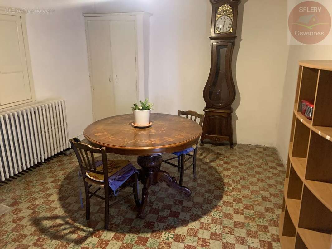 Maison à VIC-LE-FESQ