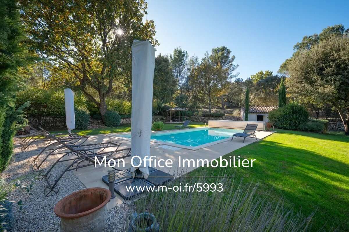 Référence : 5993-VCL. - Superbe propriété avec piscine - Parc paysager - Pays d'Aix en Provence - photo 18