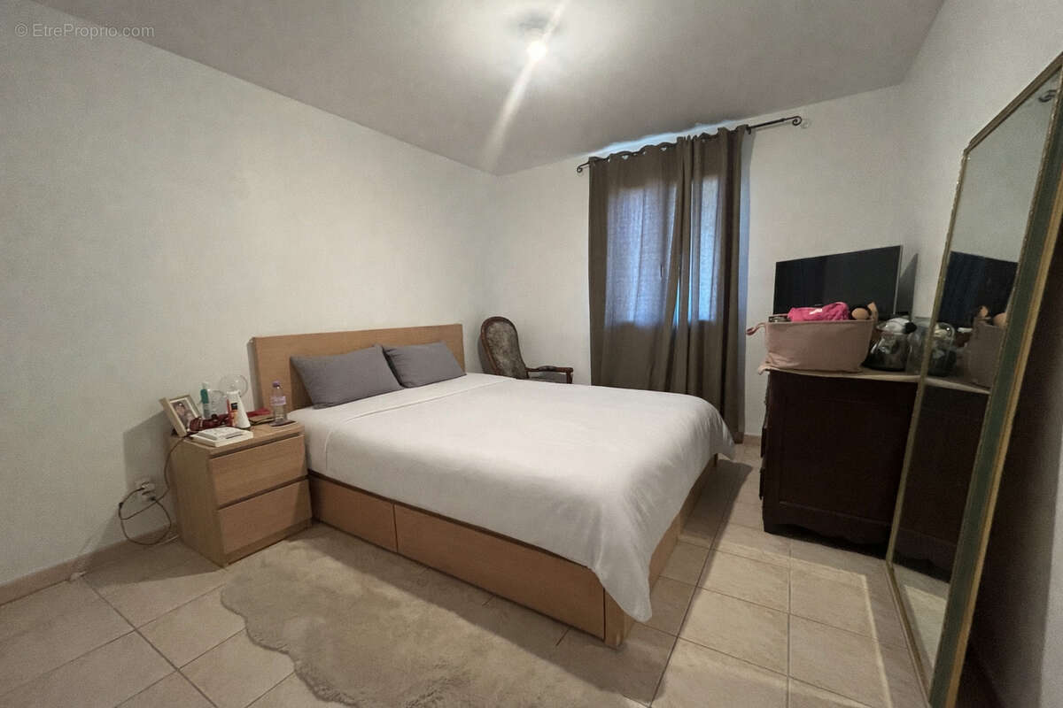 Maison à LEZIGNAN-CORBIERES