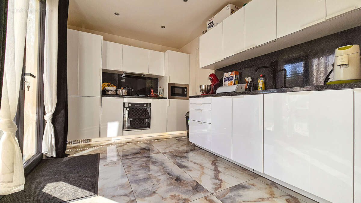 Maison à CONFLANS-SAINTE-HONORINE