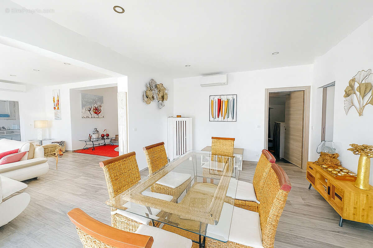 Maison à LA CADIERE-D&#039;AZUR