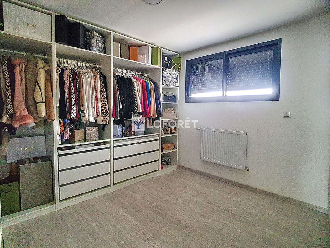 Maison à BARON-SUR-ODON