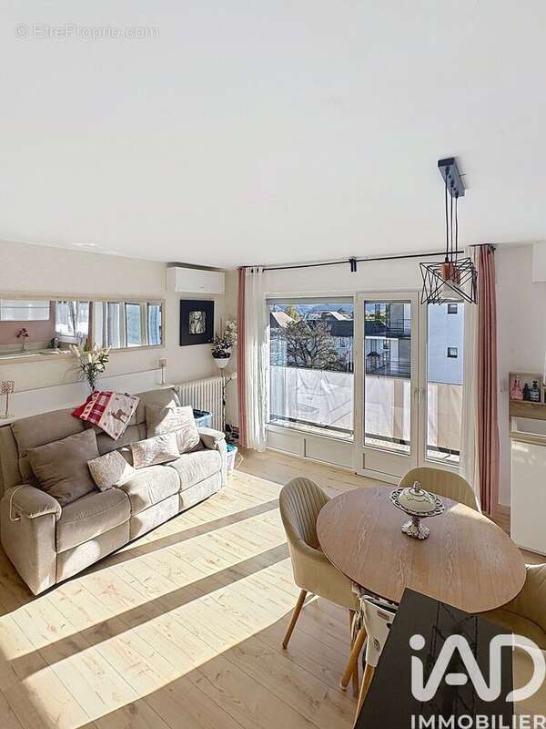 Photo 2 - Appartement à SAINT-JORIOZ