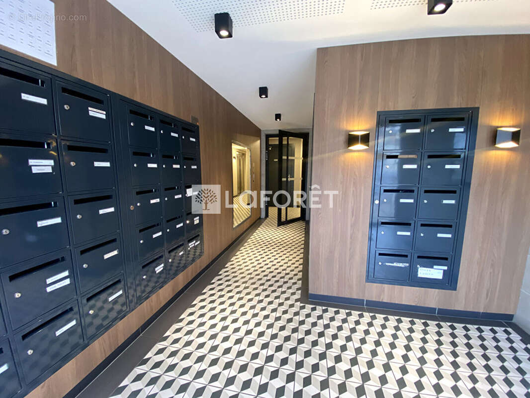 Appartement à LE BLANC-MESNIL