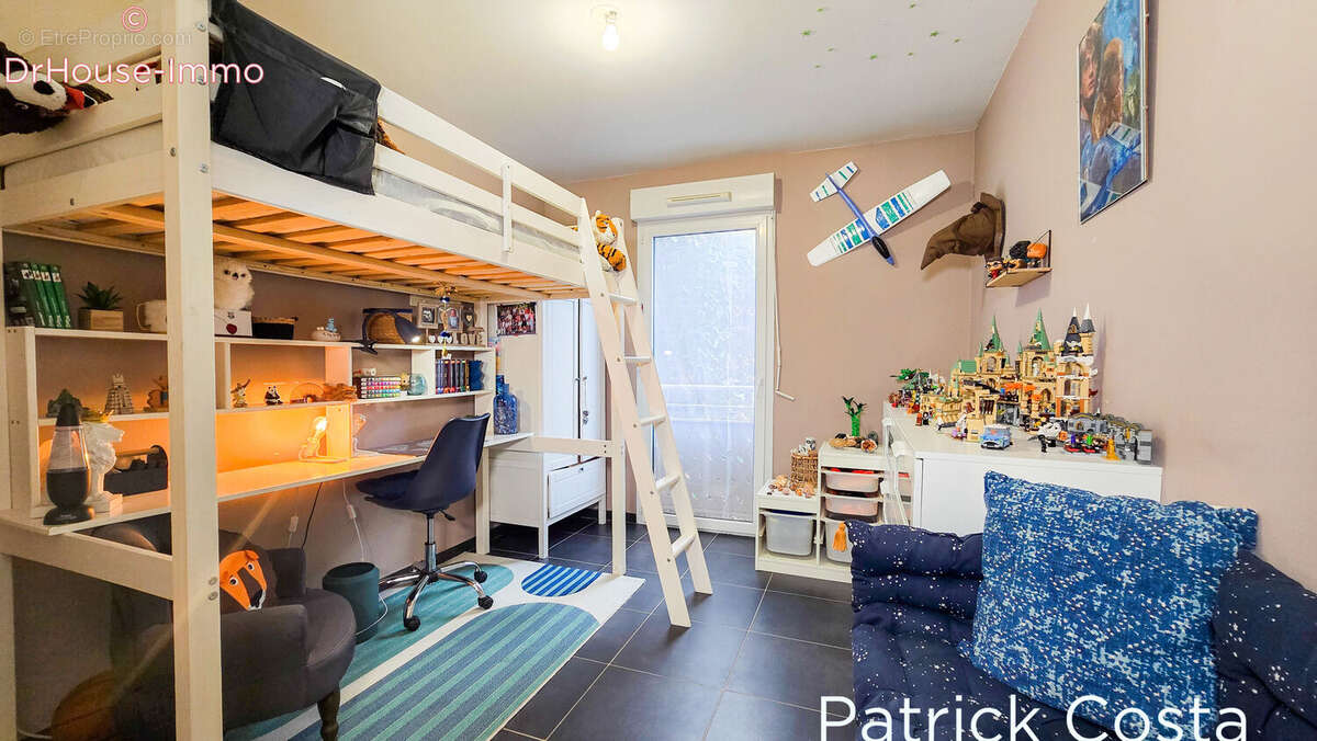 Appartement à SOLLIES-PONT