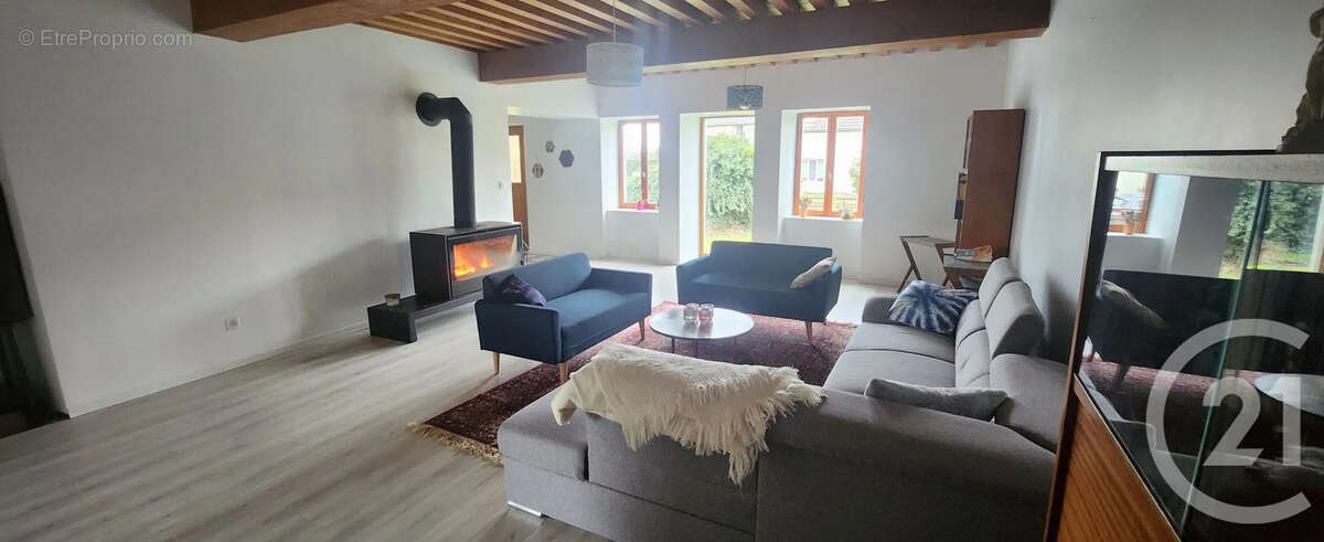 Maison à CERVON