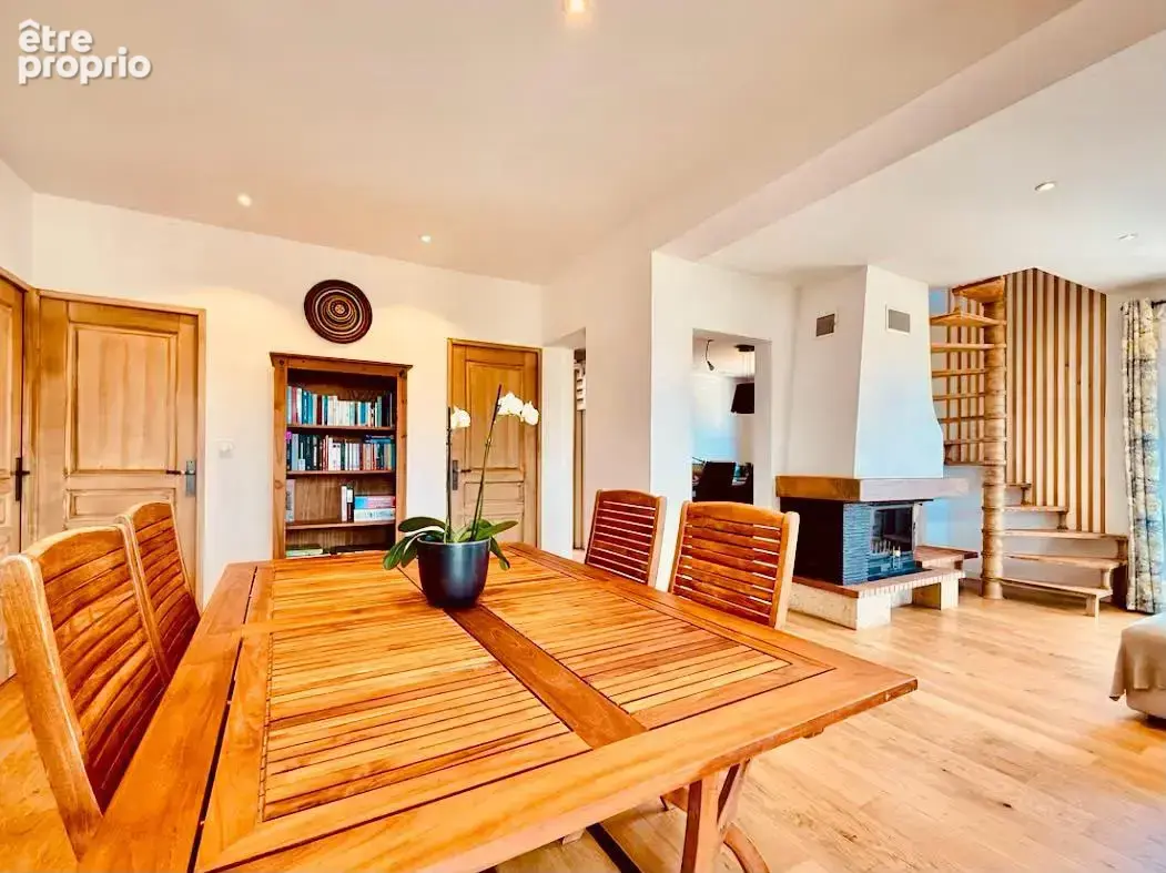 Maison T5 de caractère + T2 indépendant - photo 4