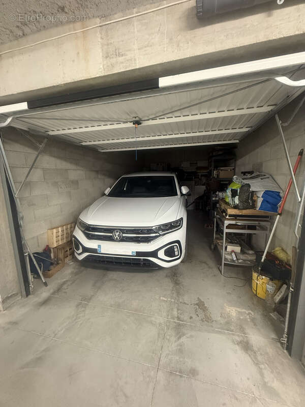 Appartement à ROBION