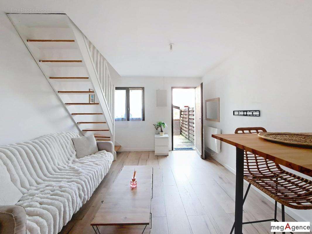 Maison à SAINT-SEBASTIEN-SUR-LOIRE