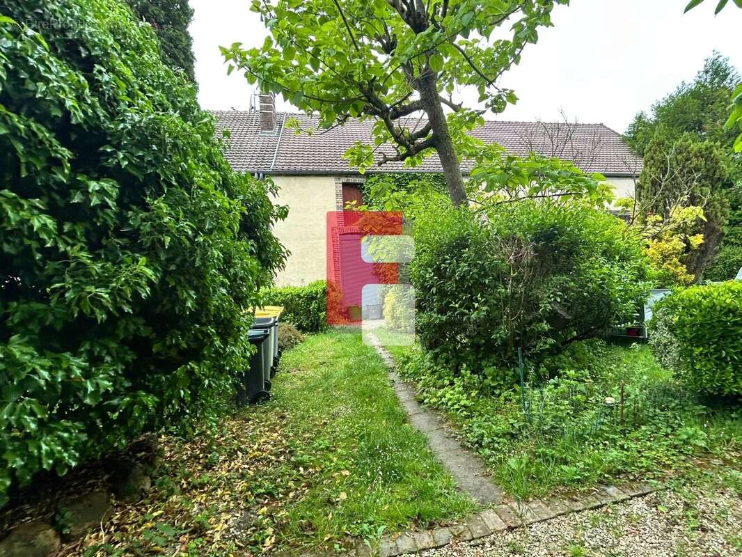 Maison à SAINT-FLAVY