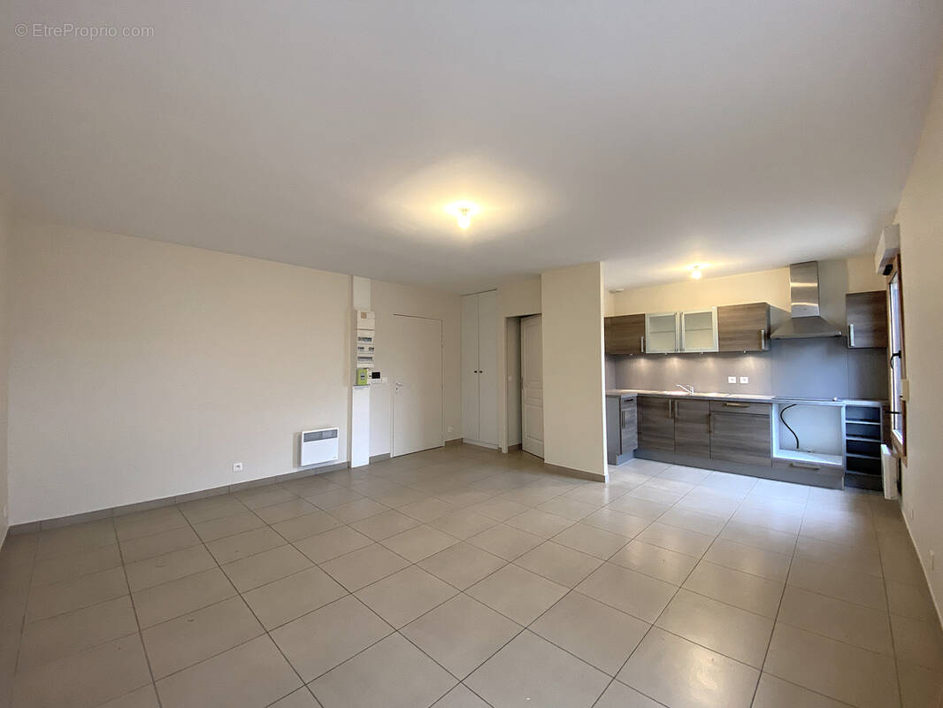 Appartement à MAGNY-LE-HONGRE