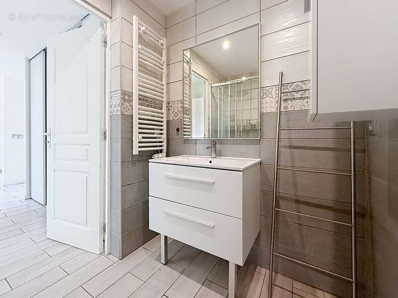 Appartement à VILLE-LA-GRAND