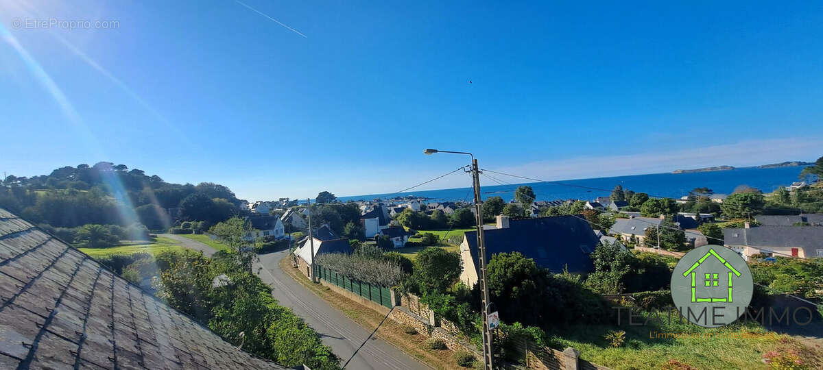 Maison à TREDREZ-LOCQUEMEAU