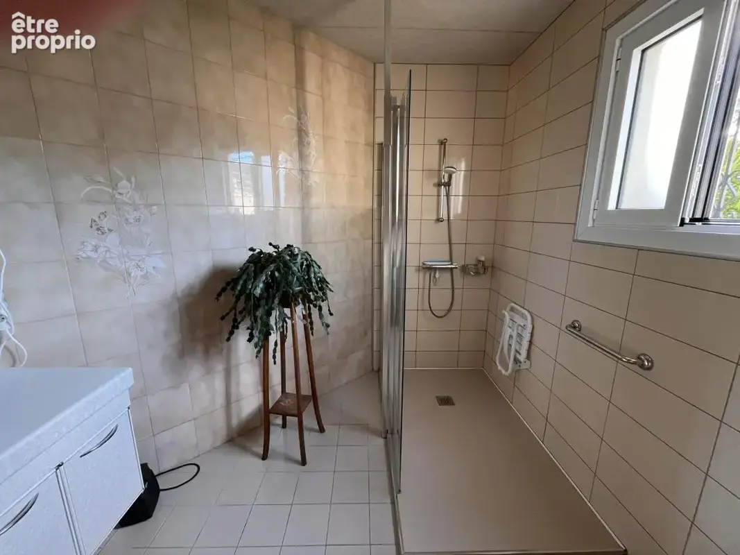 Maison 118 m² à Juillan  - photo 6