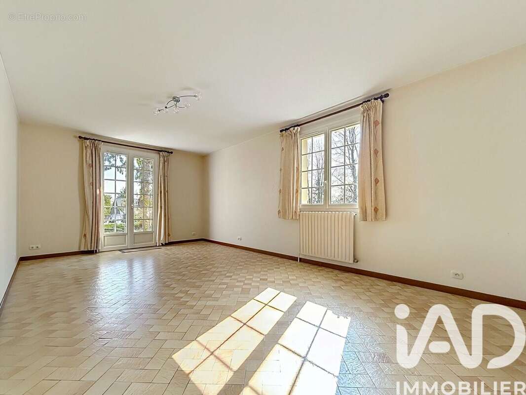 Maison 136 m² à Le Mesnil-Villeman  - photo 8