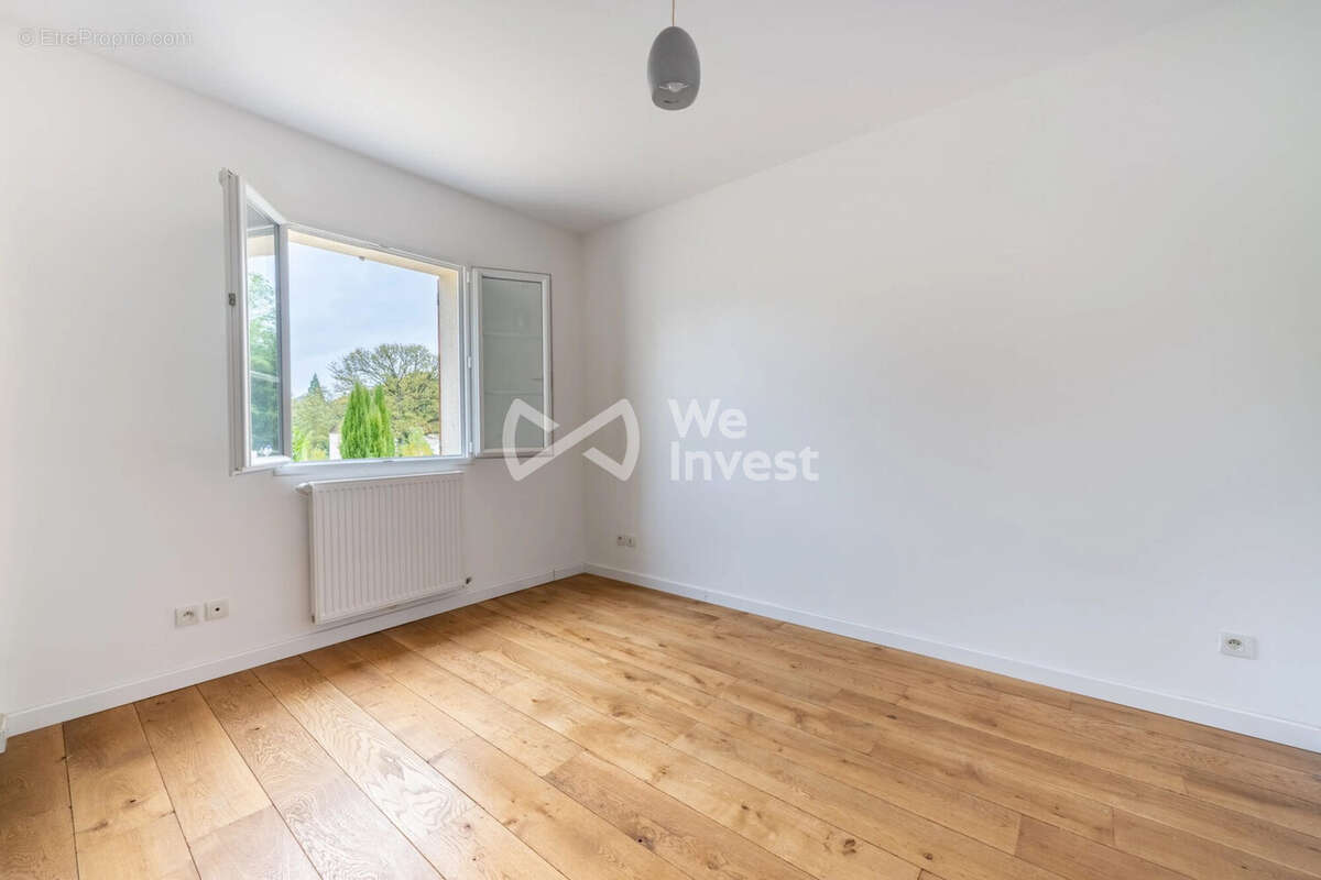 Maison à SAINT-LEGER-EN-YVELINES