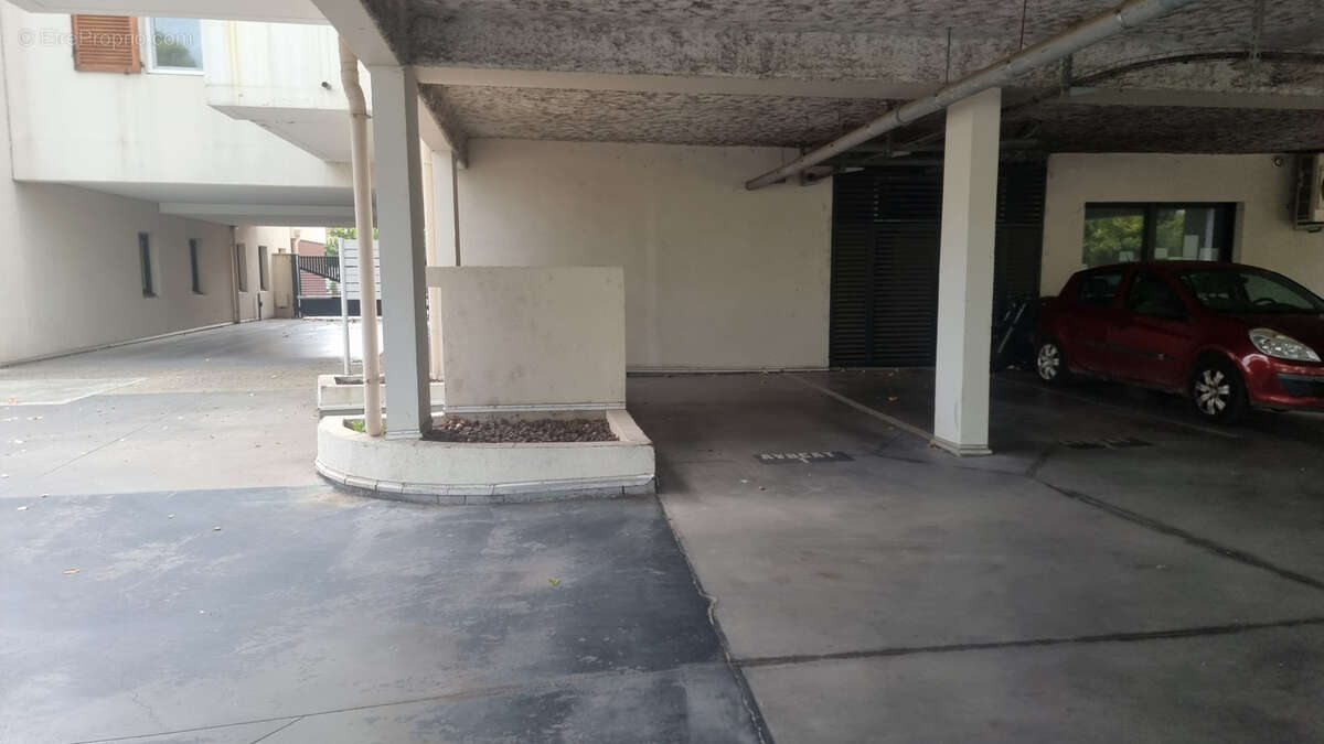 Appartement à SOLLIES-PONT