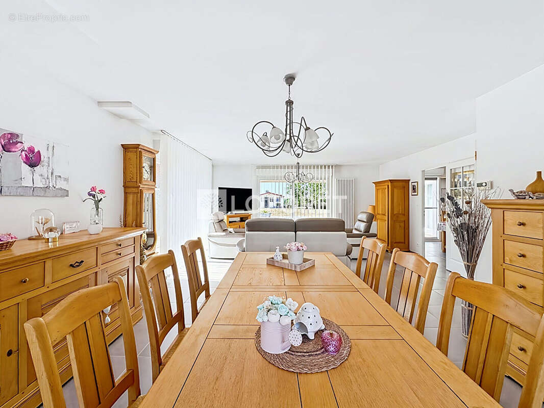 Plain-pied individuel - 3 chambres - 1 bureau - garage - 124m²  - Balinghem - photo 2