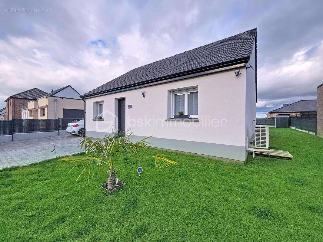 Maison à MONTIGNY-EN-GOHELLE