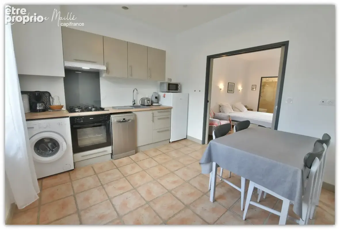 Immeuble rénové composé de 2 appartements meublés avec extérieurs – Lamalou-les-Bains (34240) - photo 7