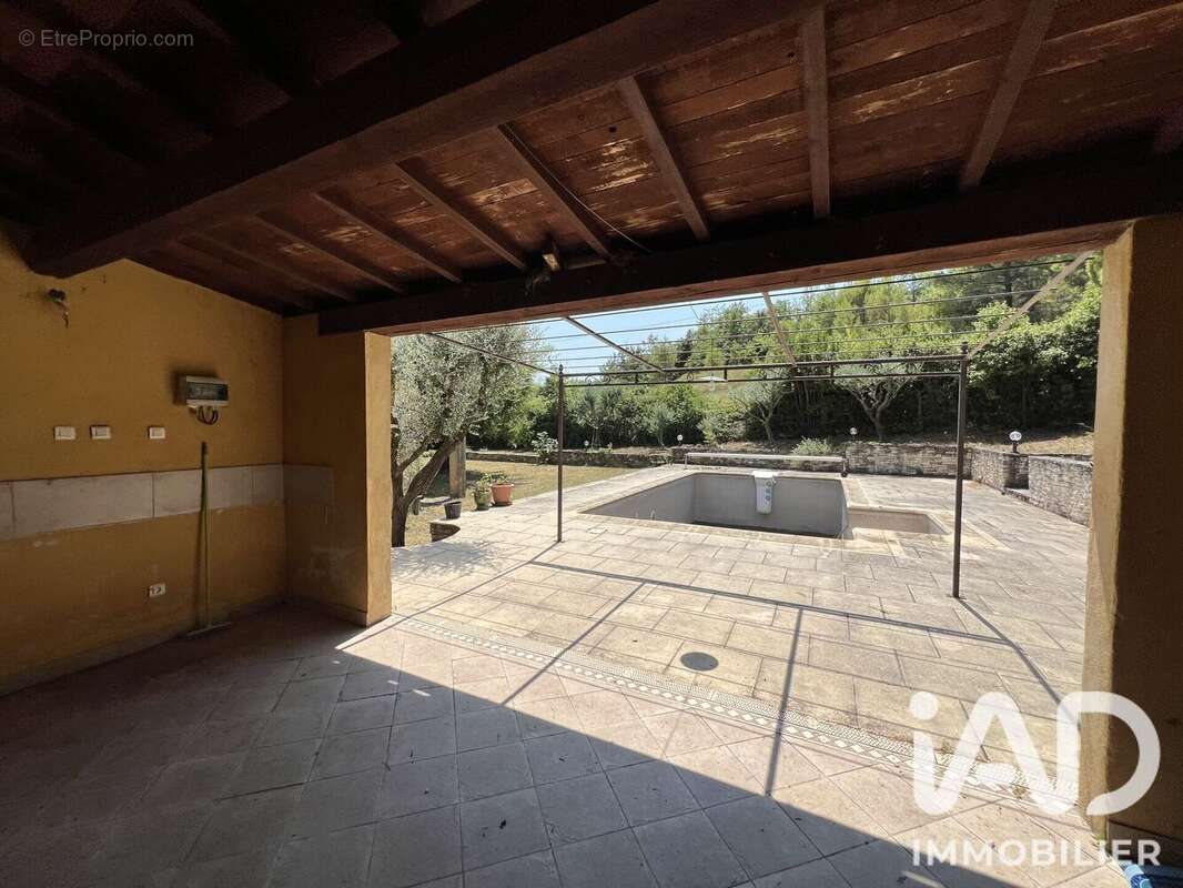Maison 153 m² à Saint-Marcel-D'ardeche  - photo 5