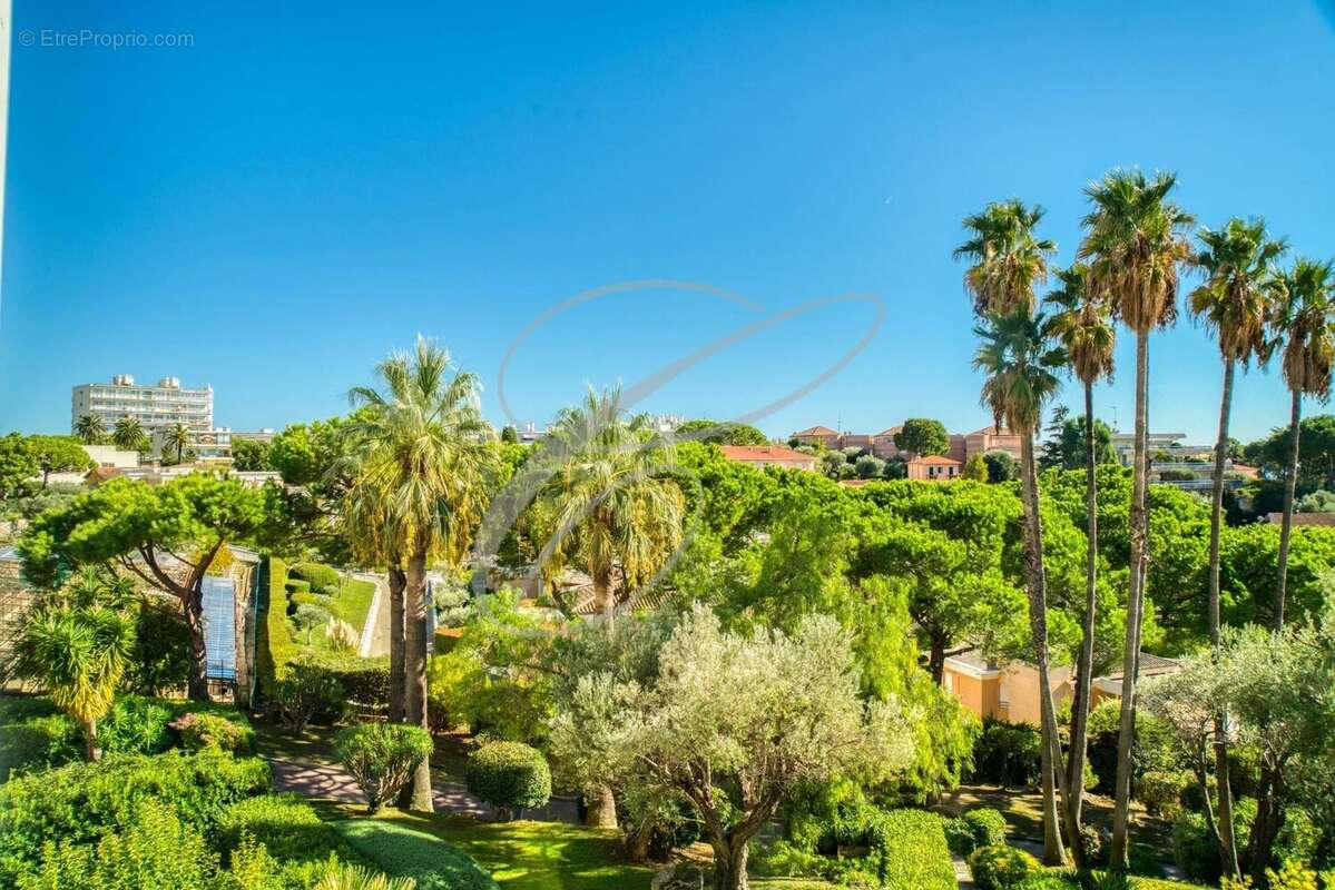 Appartement à ROQUEBRUNE-CAP-MARTIN
