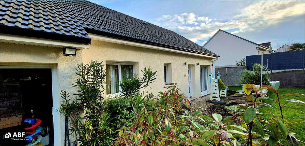 Maison à ROUXMESNIL-BOUTEILLES