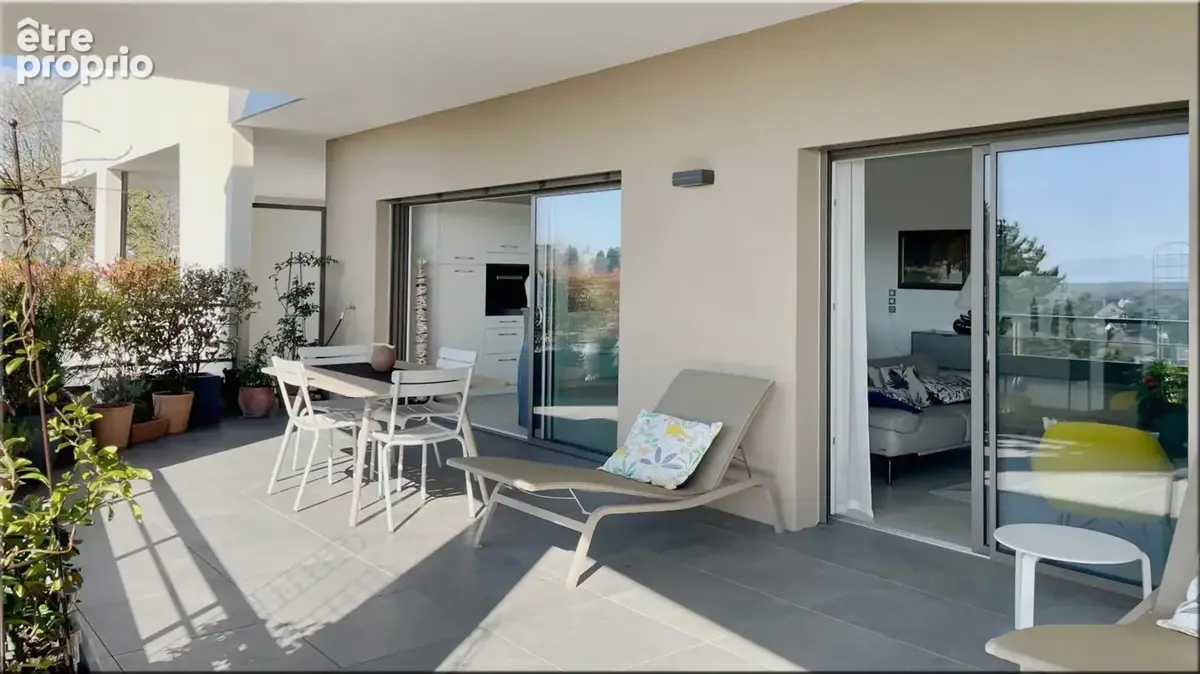 Appartement à vendre 4 pièces DIVONNE LES BAINS (01) – Résidence Le Stallion Élégance, terrasse panoramique et vue Mont Blanc - photo 6