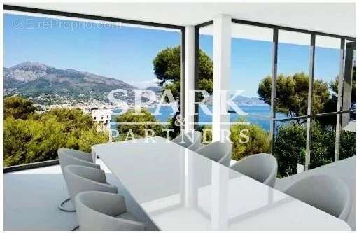 Maison à ROQUEBRUNE-CAP-MARTIN