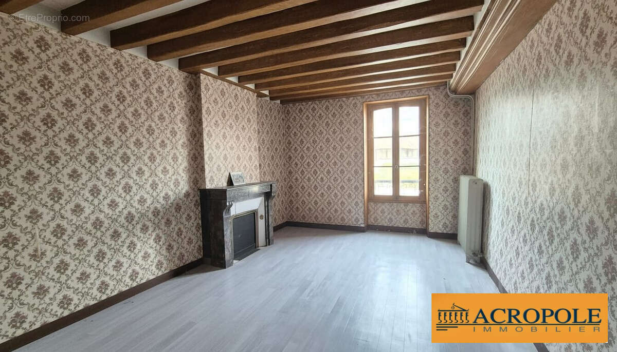209 m² à Brinon-Sur-Sauldre  - photo 7