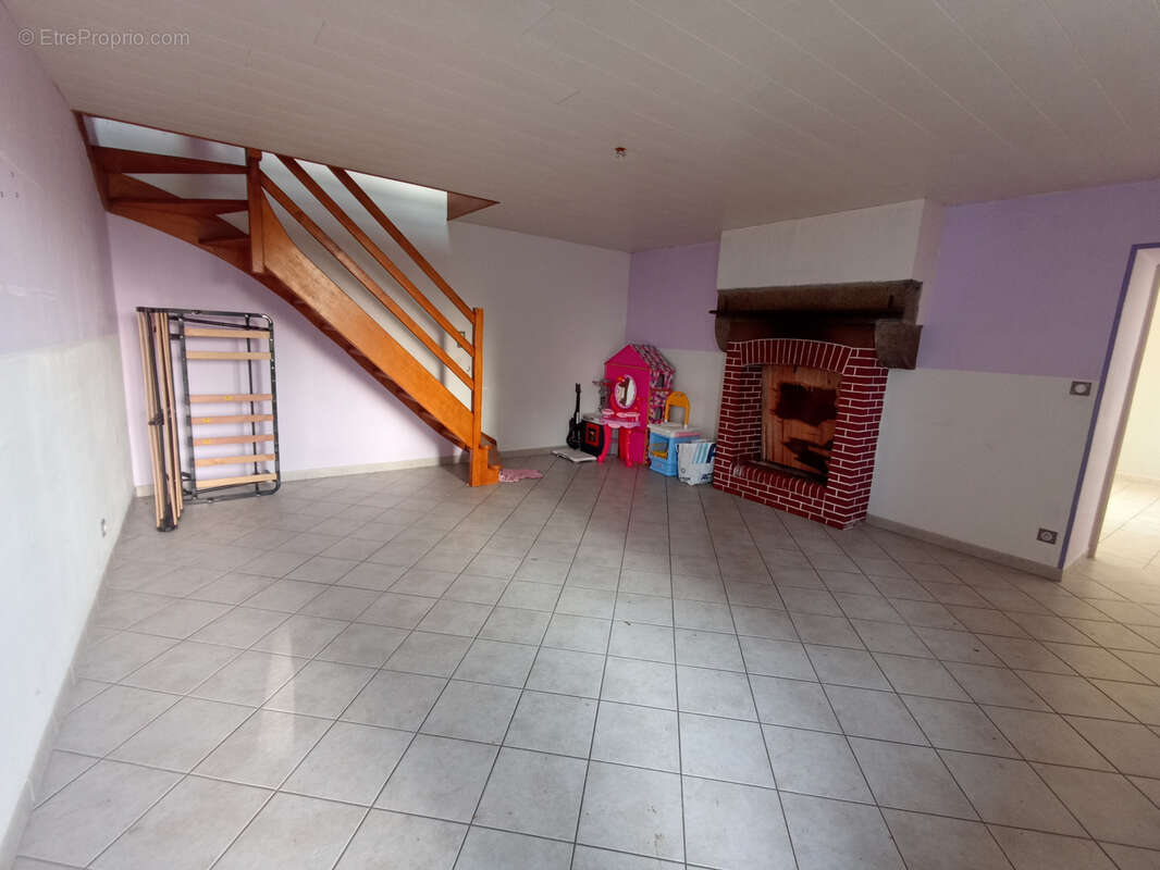 Maison à COULOUVRAY-BOISBENATRE