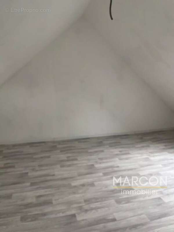 Maison à SAINT-QUENTIN-LA-CHABANNE