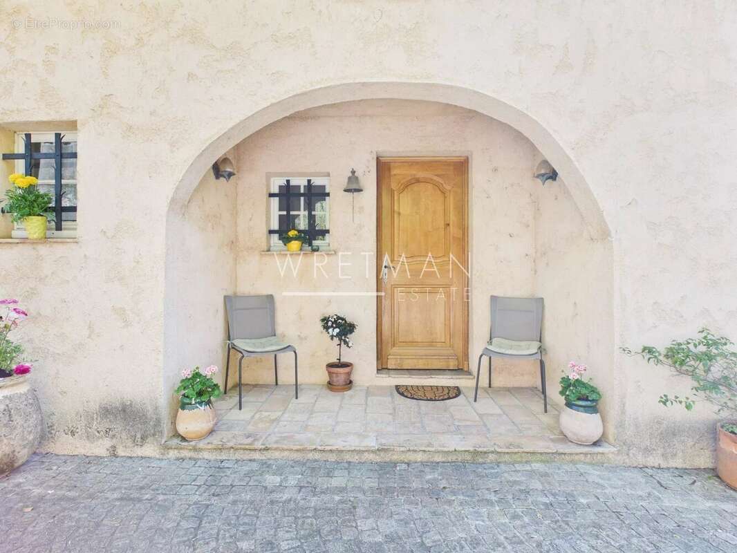 Maison à LE BAR-SUR-LOUP