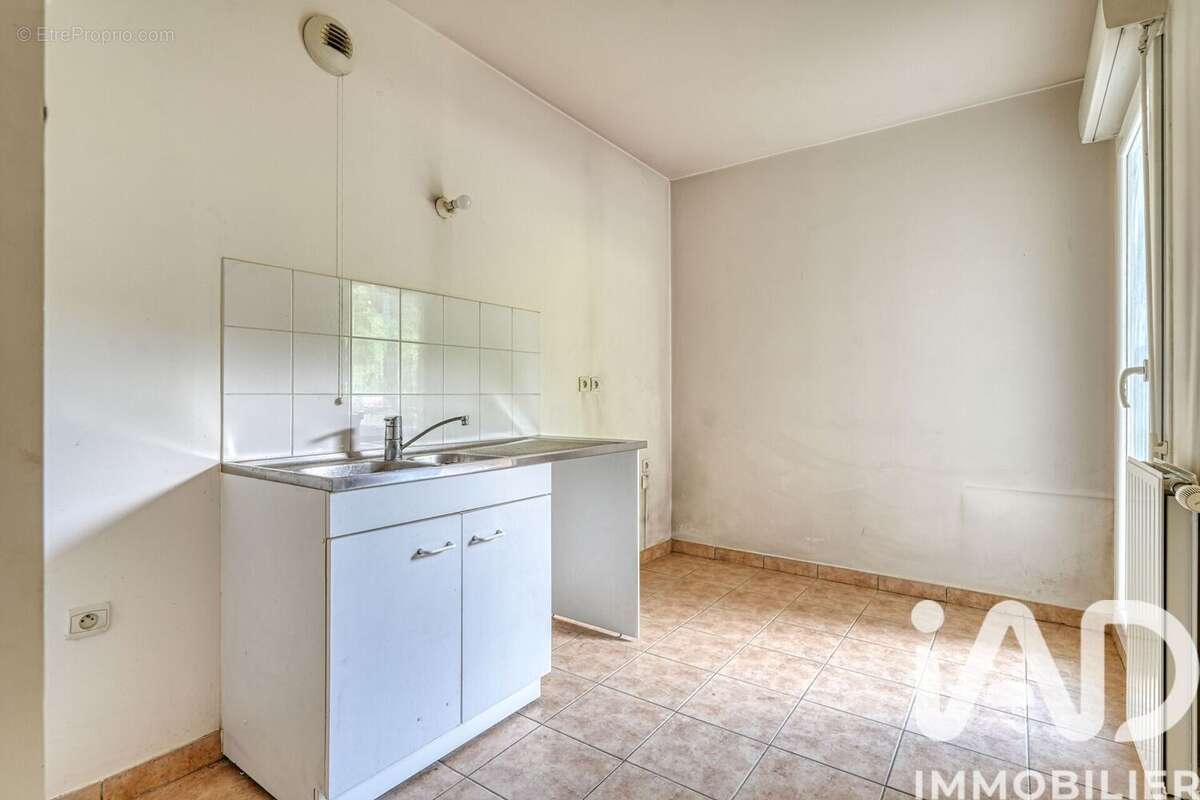 Photo 8 - Appartement à HARDRICOURT